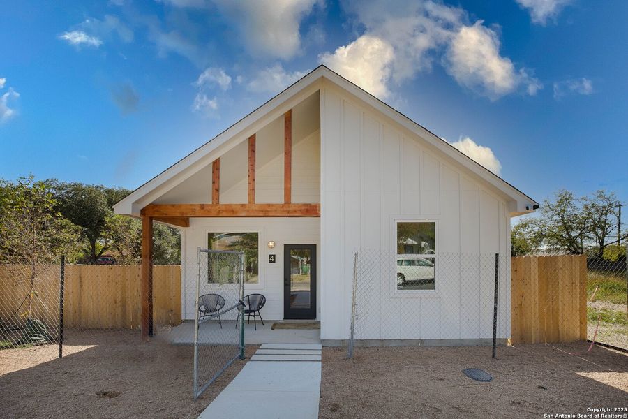 Exterior details and patio area of a home in , San Antonio (Image 35). Exterior details and patio area of a home in , San Antonio (Image 35).