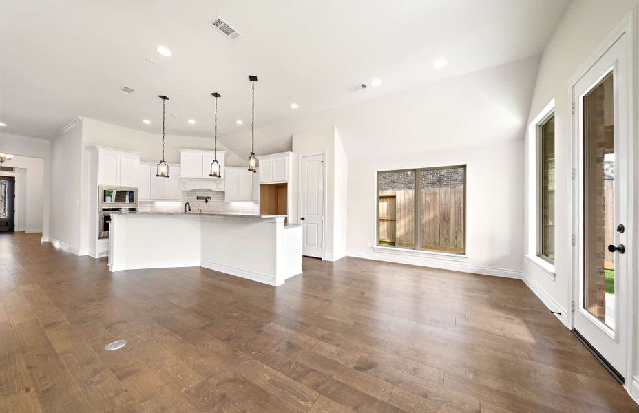 Representative unfurnished interior of a home built from the 2500 by Ravenna Homes in The Highlands 55′, Porter (Image 19). Representative unfurnished interior of a home built from the 2500 by Ravenna Homes in The Highlands 55′, Porter (Image 19).