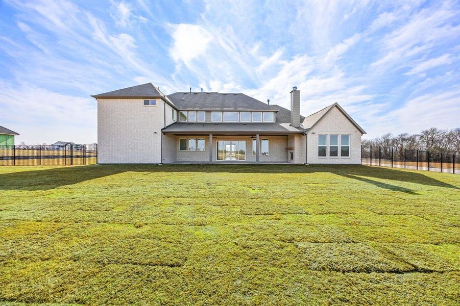 Exterior details and patio area of a home in Harper Estates, Celina (Image 4).