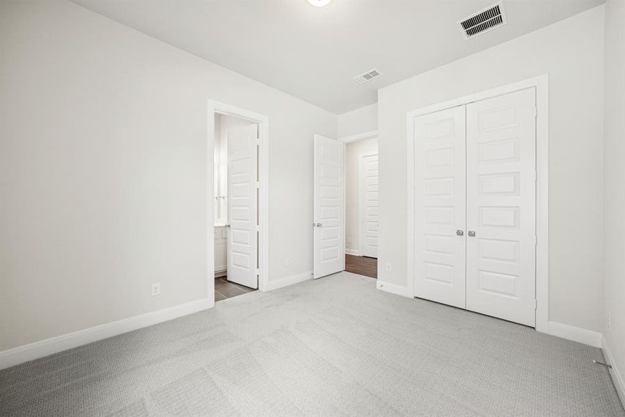 Spacious, unfurnished interior of a new home in Terraces – Classics, Rockwall (Image 24).