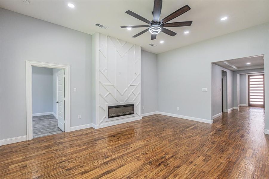 Spacious, unfurnished interior of a new home in , Runaway Bay (Image 25).