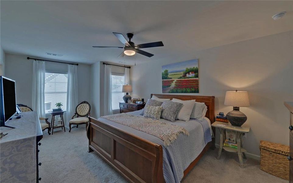 Furnished interior view inside a new home in , Dahlonega (Image 7).