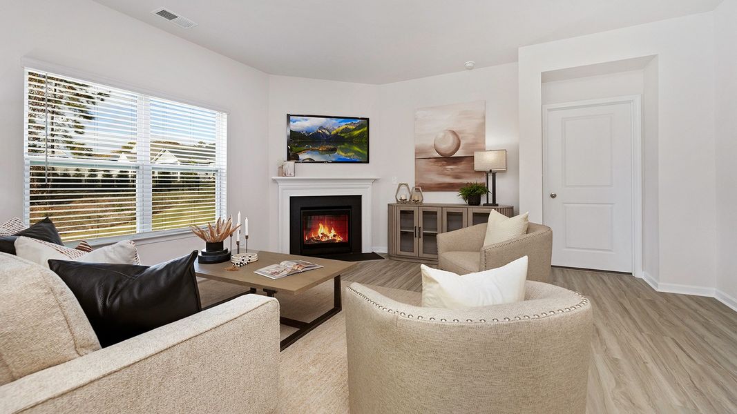 Furnished interior view inside a new home in Valleywood Farms, Waynesville (Image 11).
