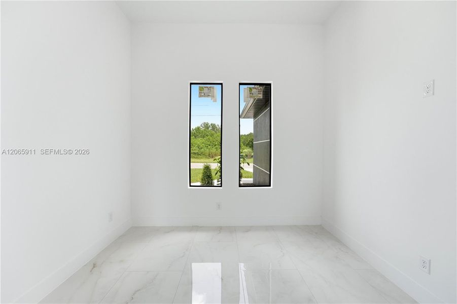 Spacious, unfurnished interior of a new home in , Lehigh Acres (Image 25).