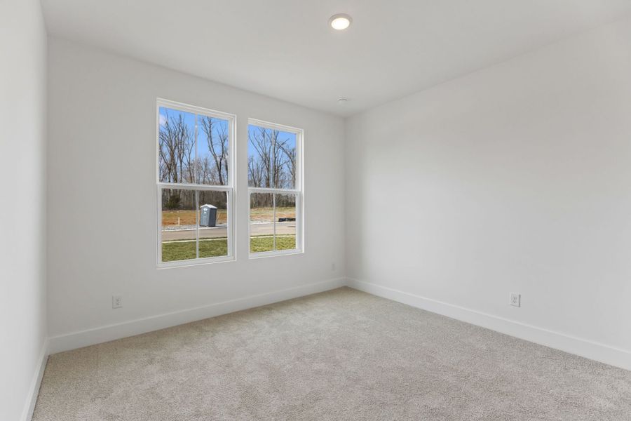 Spacious, unfurnished interior of a new home in Glenview Farms, Murfreesboro (Image 24).