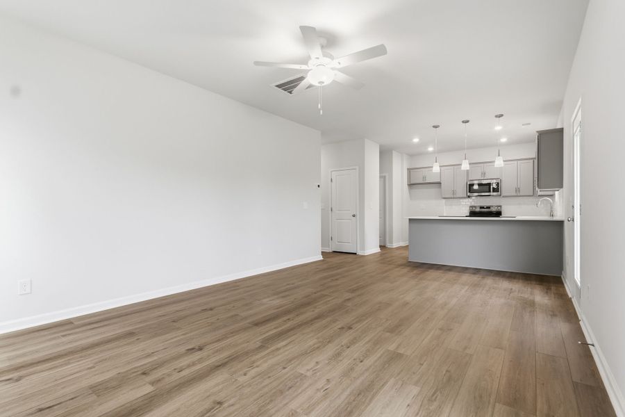 Spacious, unfurnished interior of a new home in Piper Creek, Newton (Image 19). Spacious, unfurnished interior of a new home in Piper Creek, Newton (Image 19).