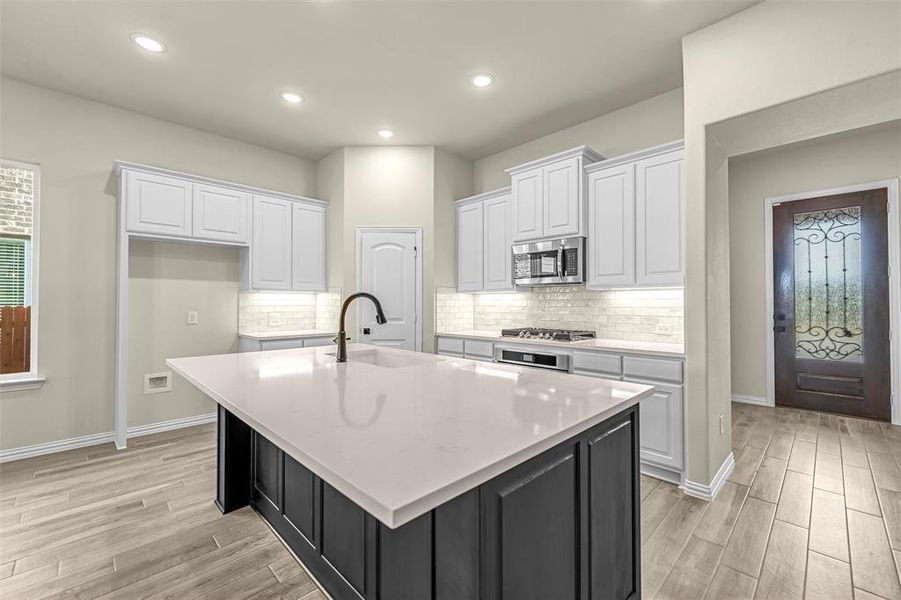 Furnished interior view inside a new home in Morningstar, Aledo (Image 5).