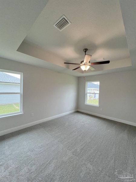 Spacious, unfurnished interior of a new home in Pine Top, Cantonment (Image 11).