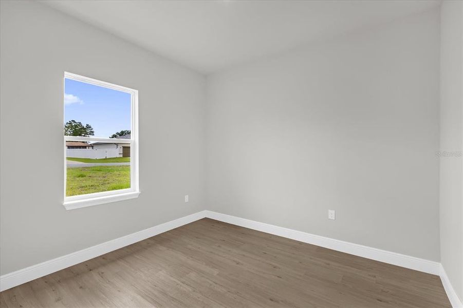 Spacious, unfurnished interior of a new home in , Ocala (Image 28).