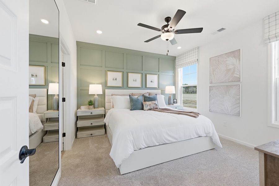 Representative furnished interior of a home built from the Courtney II by Great Southern Homes in Briarfield, Conway (Image 38).