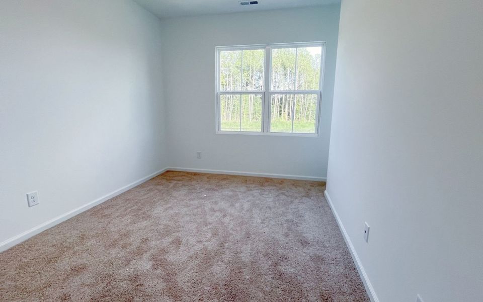 Spacious, unfurnished interior of a new home in Wendell Falls, Wendell (Image 18).