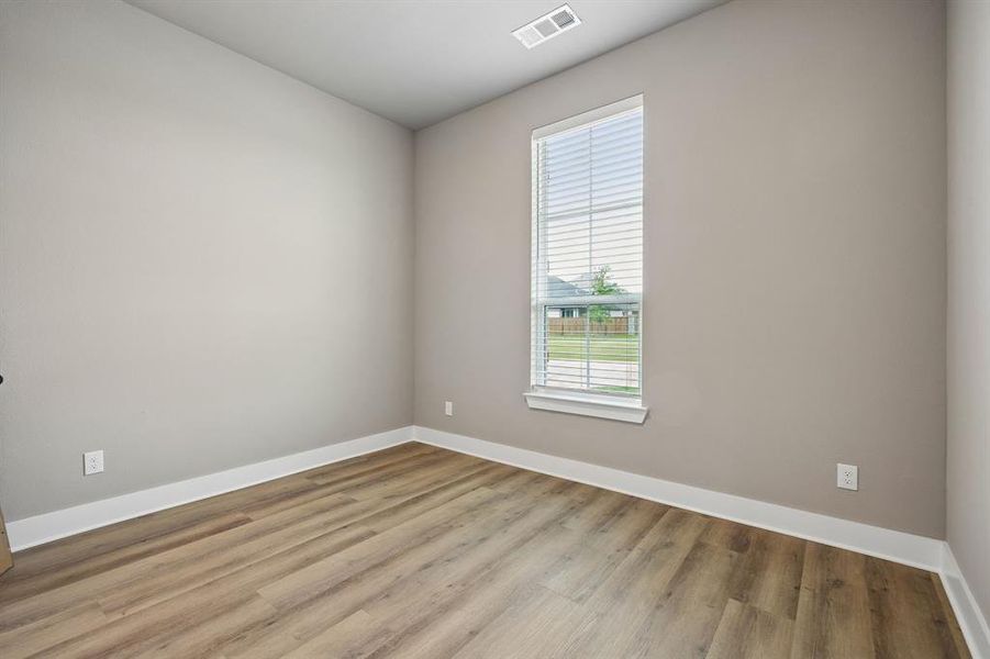 Spacious, unfurnished interior of a new home in , Fort Worth (Image 29).