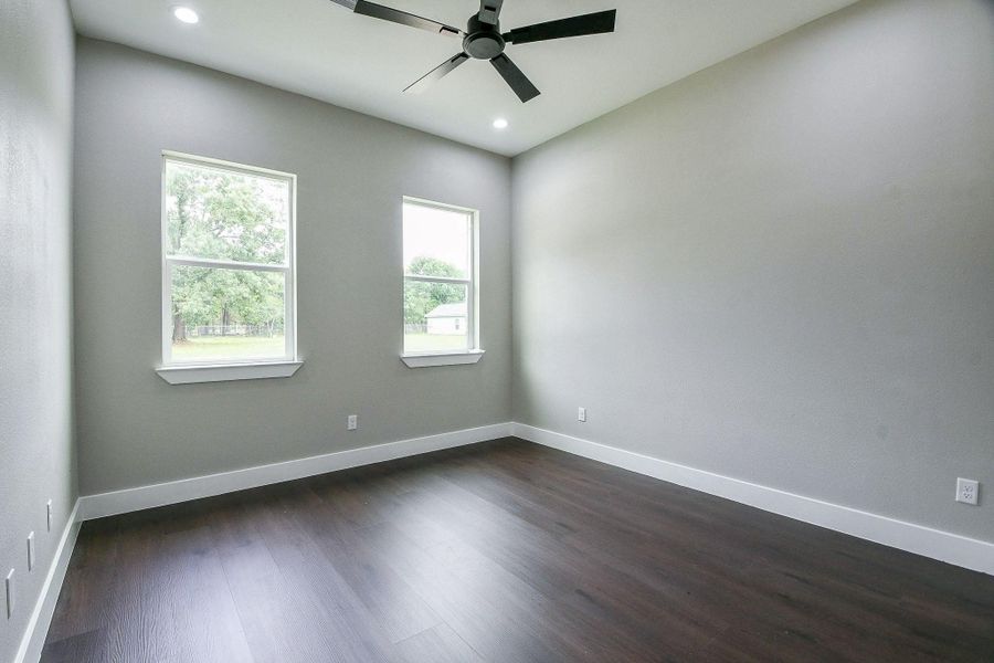 Spacious, unfurnished interior of a new home in , Livingston (Image 24).