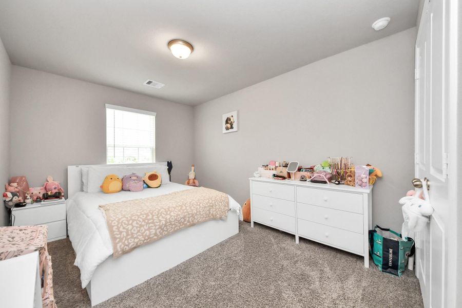 Furnished interior view inside a new home in Sierra Vista, Rosharon (Image 17).