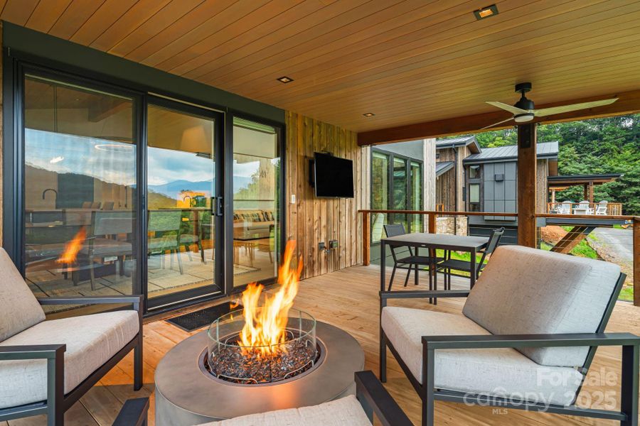 Furnished interior view inside a new home in , Sylva (Image 6).