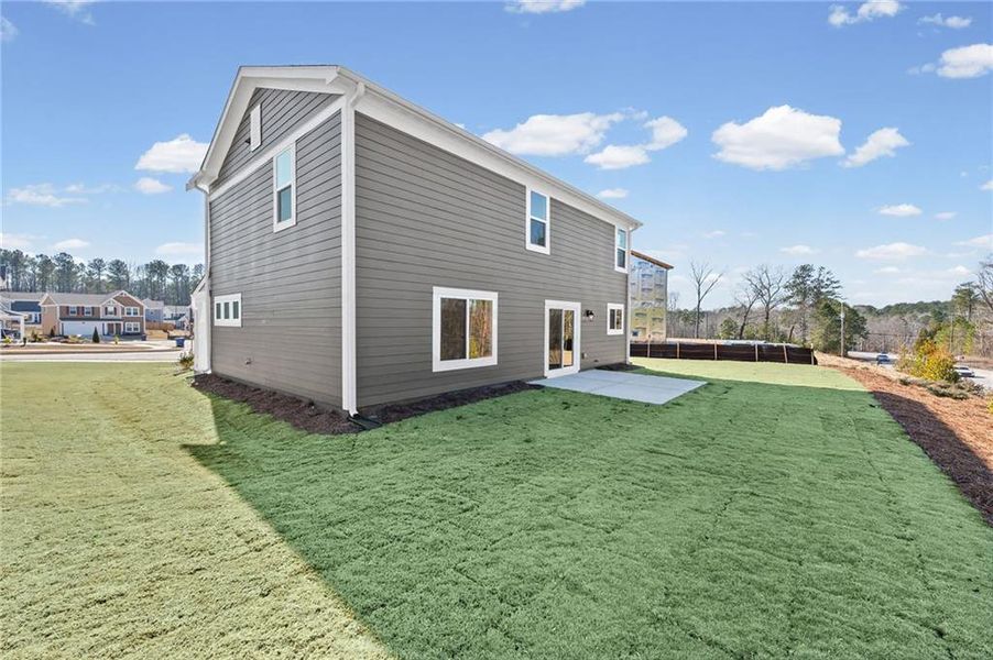 Exterior details and patio area of a home in Sage Woods, Dallas (Image 4).