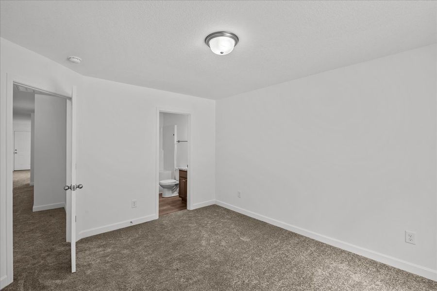 Representative unfurnished interior of a home built from the Lexington by Enchanted Homes in Gentry Place, Spartanburg (Image 15).