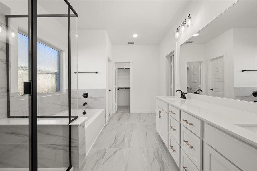 3309 Red Bud Flower- Primary Suite-3