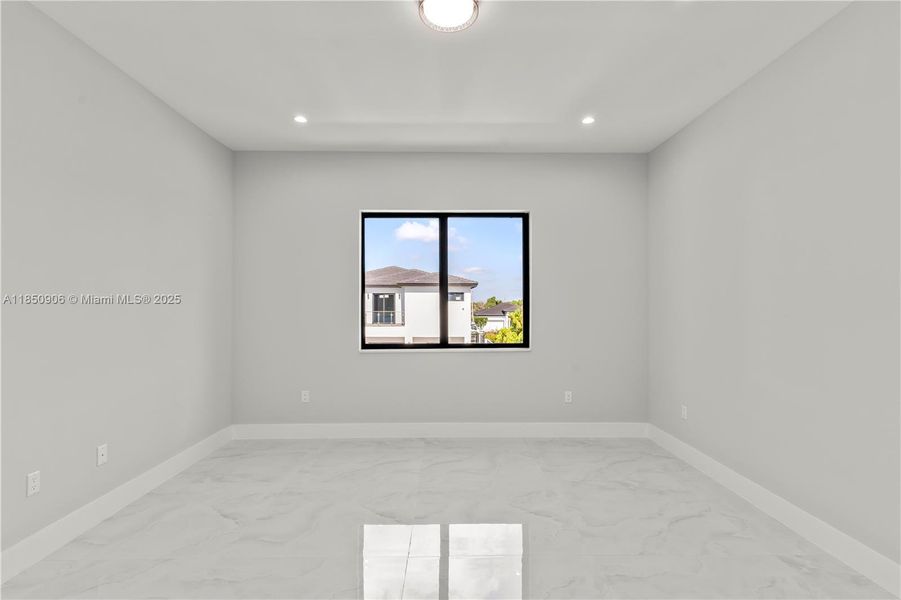 Spacious, unfurnished interior of a new home in , Miami (Image 20).