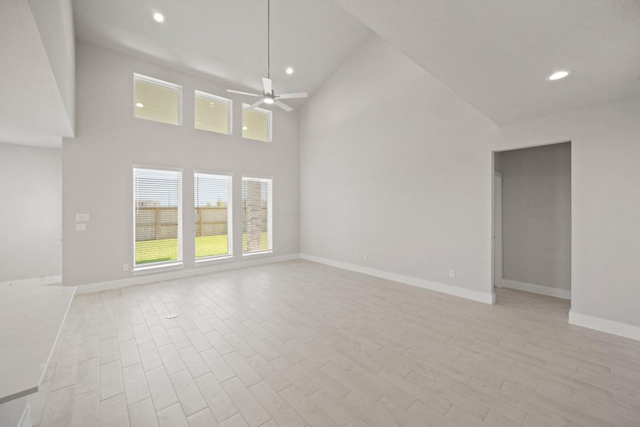 Spacious, unfurnished interior of a new home in Morton Creek Ranch, Katy (Image 13). Spacious, unfurnished interior of a new home in Morton Creek Ranch, Katy (Image 13).