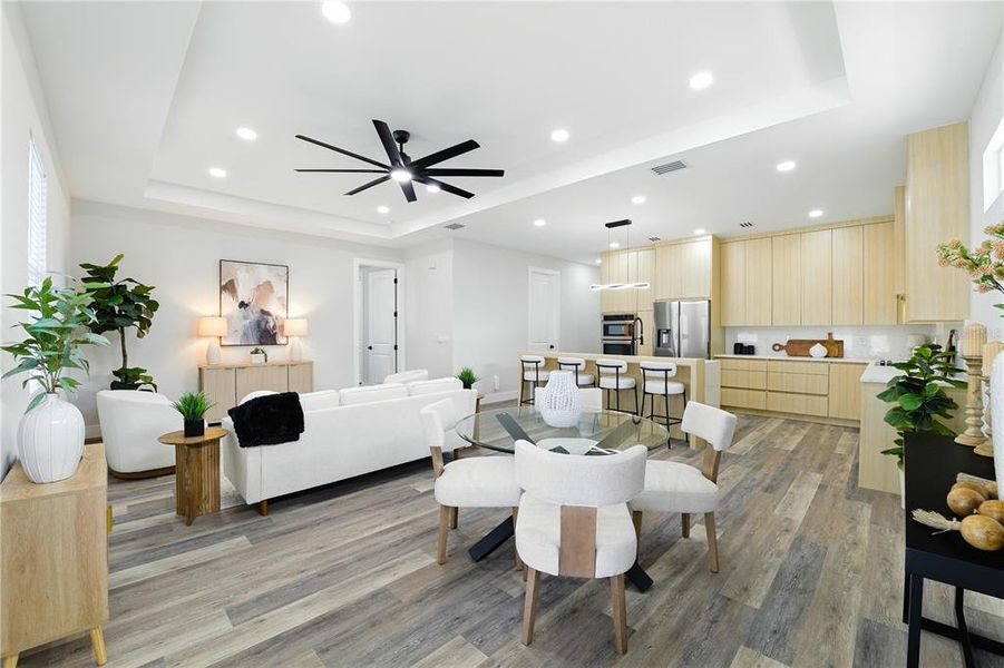 Furnished interior view inside a new home in , Tampa (Image 24). Furnished interior view inside a new home in , Tampa (Image 24).