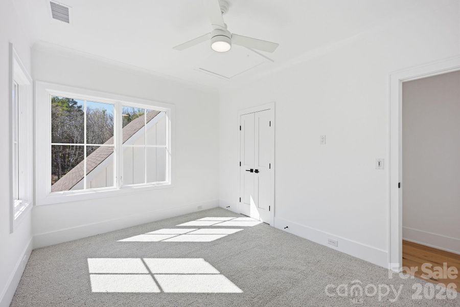 Spacious, unfurnished interior of a new home in , Davidson (Image 30).