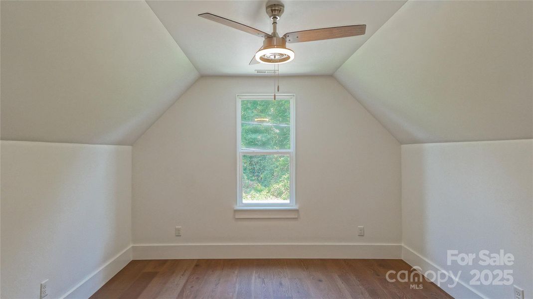 Image 34 of a home in .