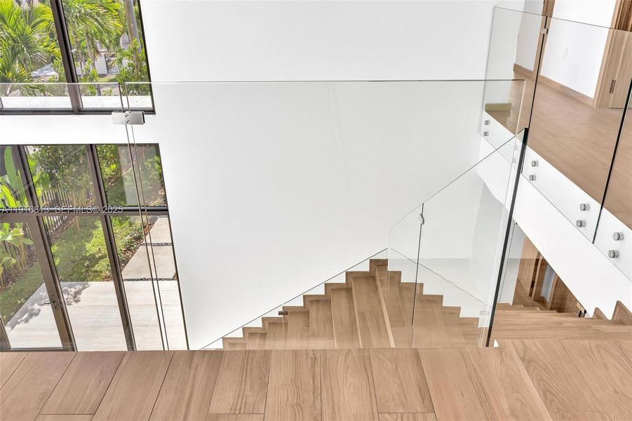 Spacious, unfurnished interior of a new home in , Miami (Image 54).