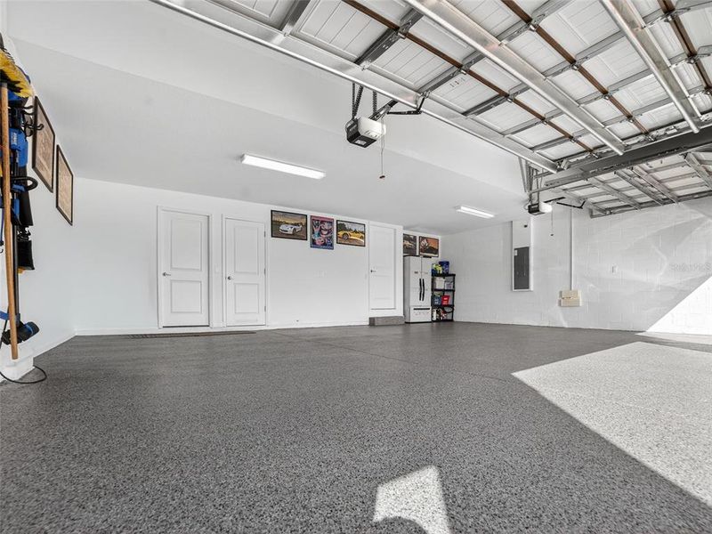 Spacious, unfurnished interior of a new home in , Parrish (Image 24).