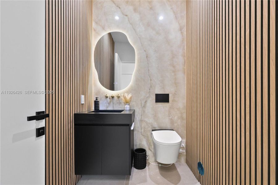 Furnished interior view inside a new home in , Fort Lauderdale (Image 50).