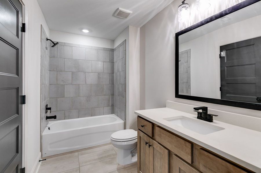 Furnished interior view inside a new home in Harmon Springs, Carrollton (Image 31).