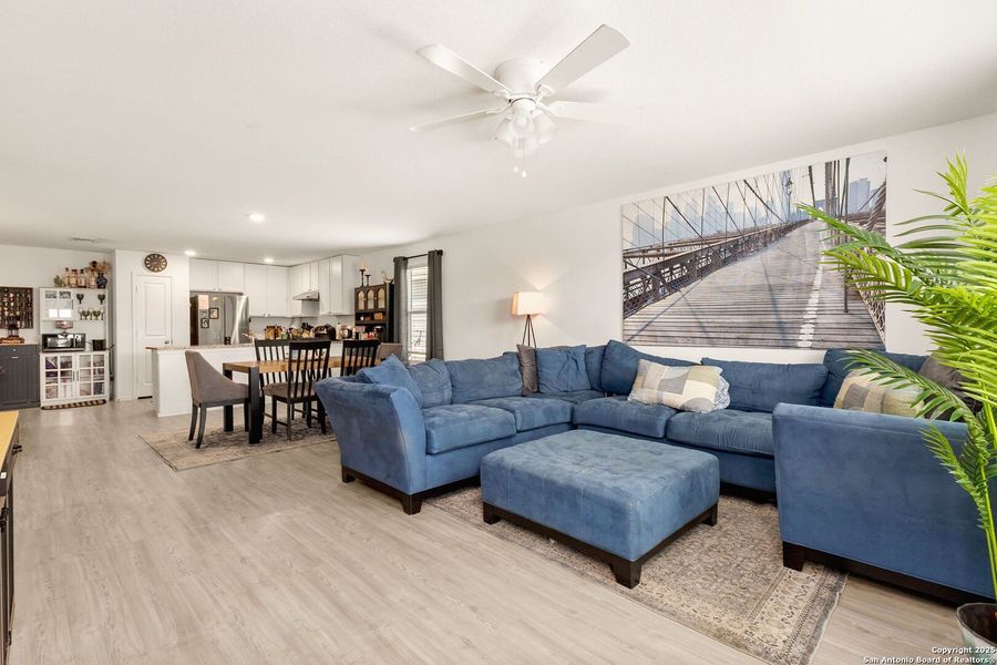 Furnished interior view inside a new home in Vista Point, San Antonio (Image 15). Furnished interior view inside a new home in Vista Point, San Antonio (Image 15).