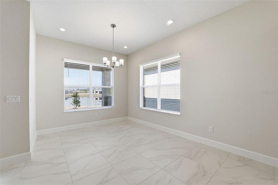 Spacious, unfurnished interior of a new home in Valencia Ridge, Wesley Chapel (Image 27).