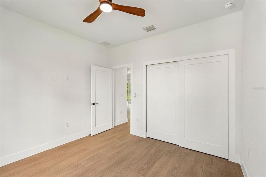 Spacious, unfurnished interior of a new home in , North Port (Image 29).