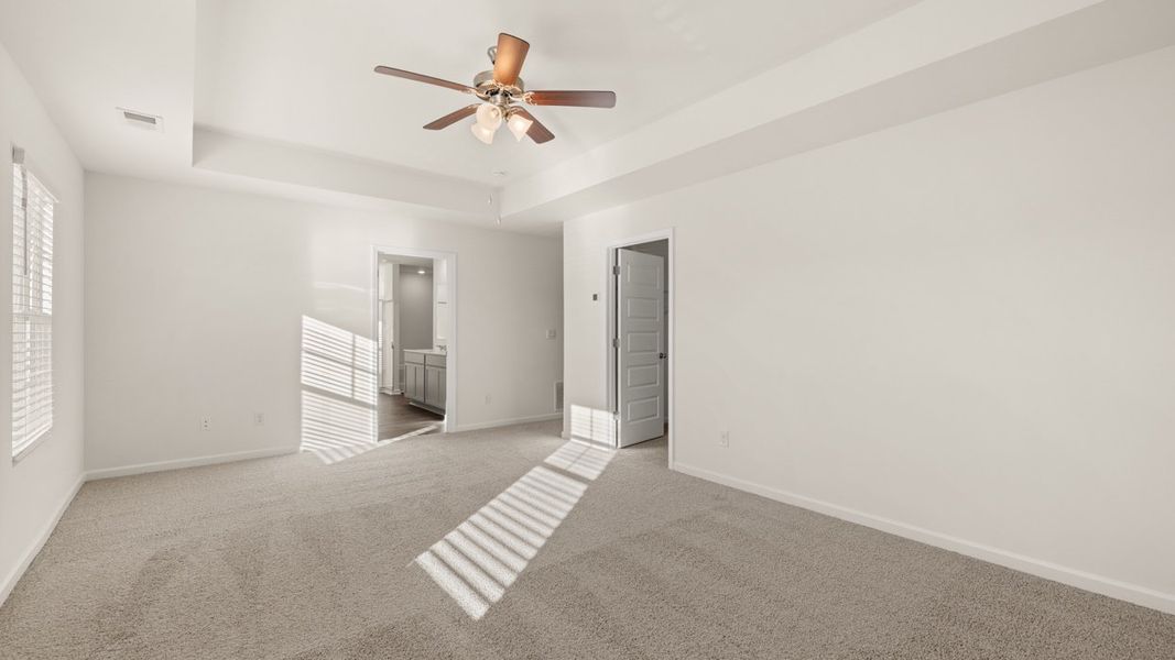 Representative unfurnished interior of a home built from the Galen by D.R. Horton in The Reserve at Calcutta, Stockbridge (Image 17).