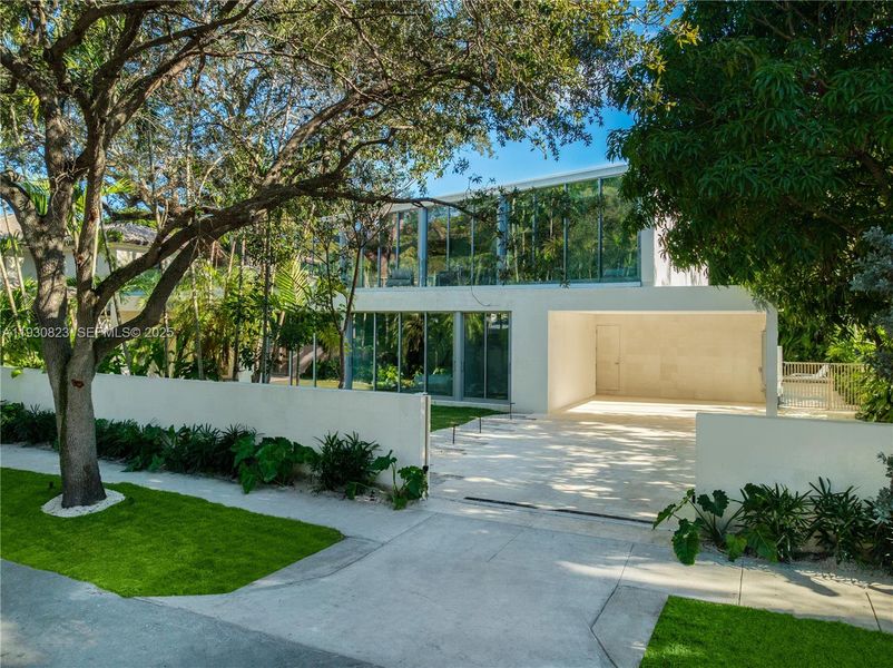 Image 75 of a home in .