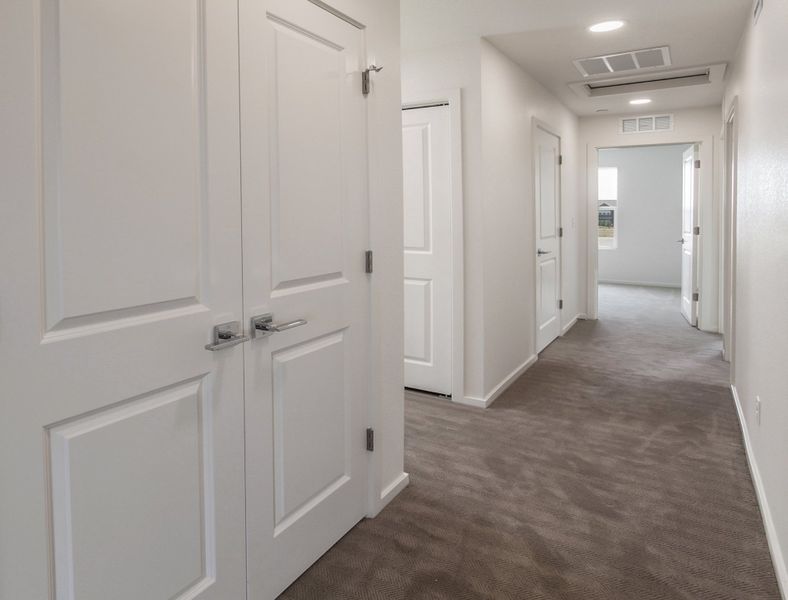 Spacious, unfurnished interior of a new home in Bloom, Fort Collins (Image 26).