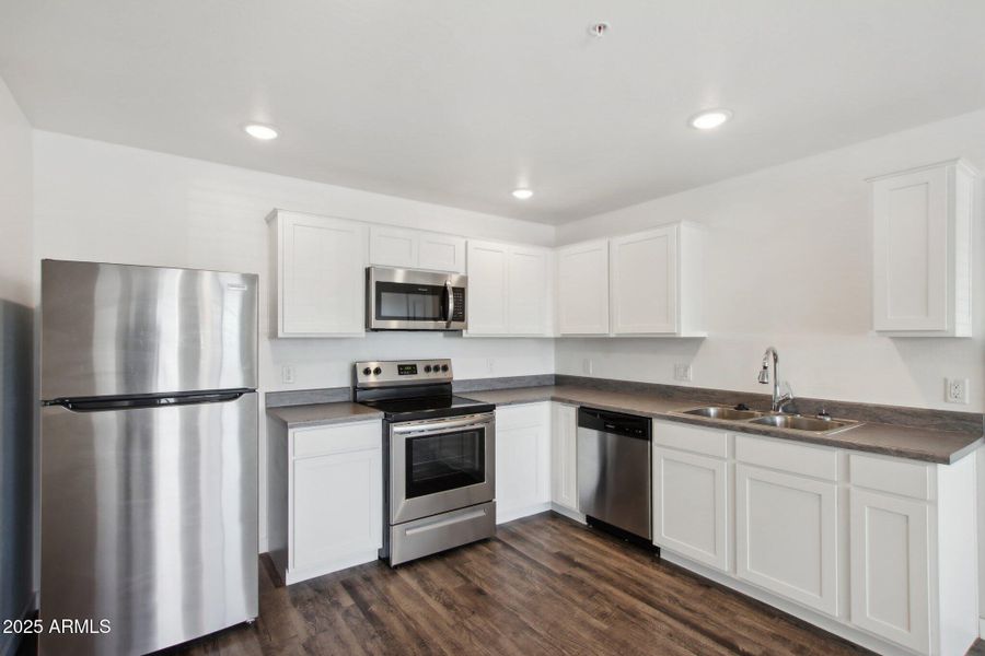 12945 W Greenway Rd h108-009 12945 W Greenway Rd h108-009