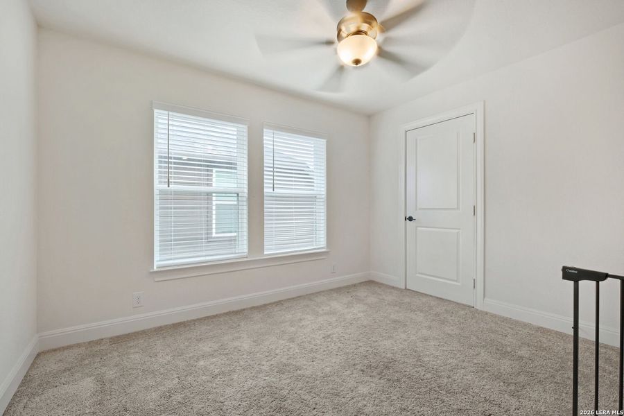 Spacious, unfurnished interior of a new home in Davis Ranch 50', San Antonio (Image 23).