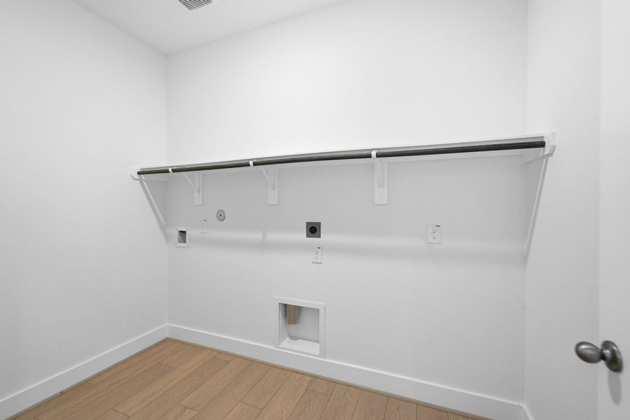 Spacious, unfurnished interior of a new home in Bluestem, Brookshire (Image 23).