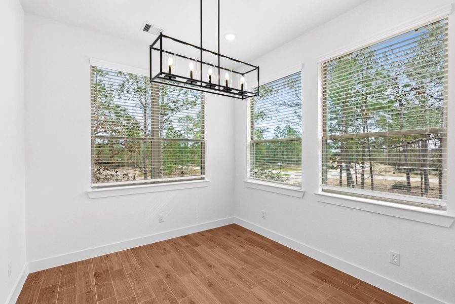 Spacious, unfurnished interior of a new home in Kresston, Montgomery (Image 18).