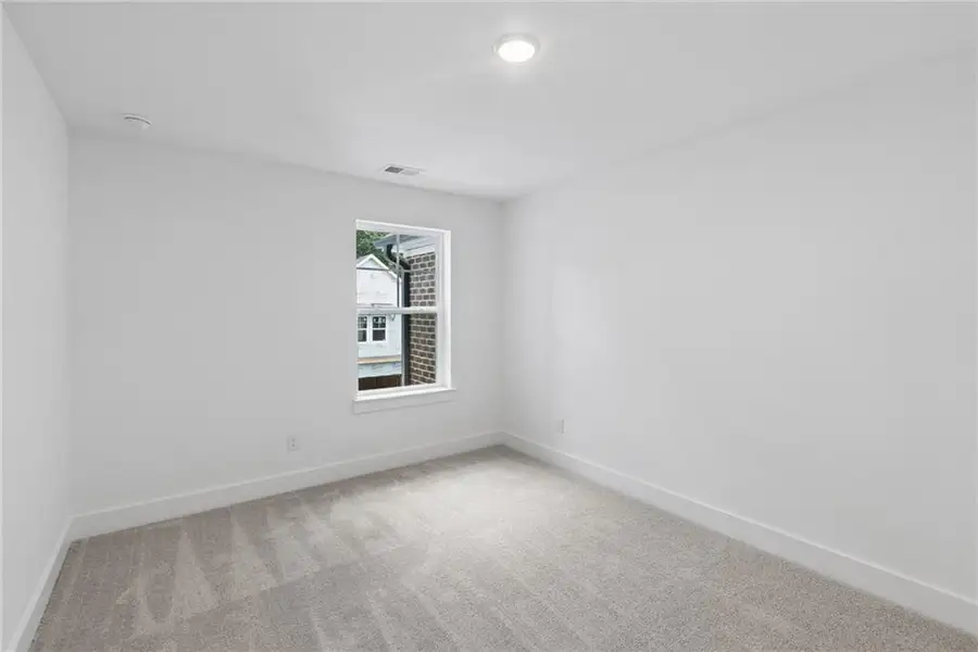 Spacious, unfurnished interior of a new home in Grandview Terrace, Canton (Image 13).