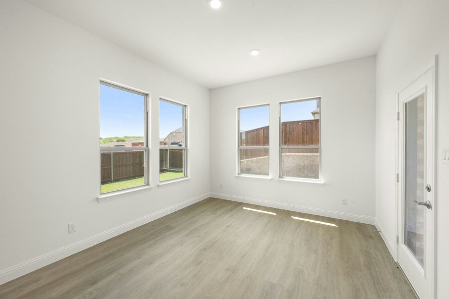 Spacious, unfurnished interior of a new home in Westside Preserve, Midlothian (Image 27).