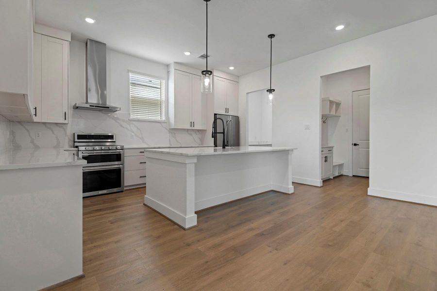 Furnished interior view inside a new home in , Rosenberg (Image 12).