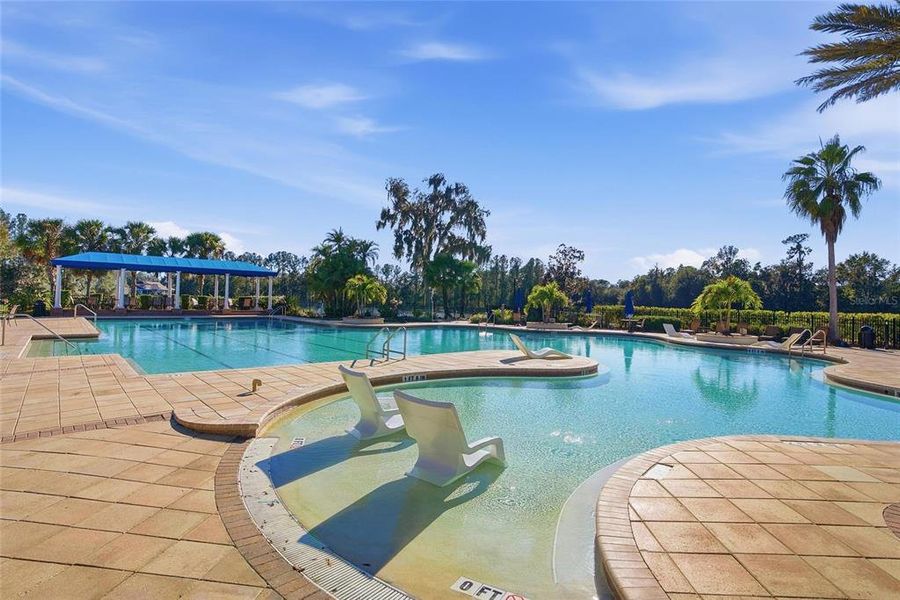 Community amenities in , Brooksville (Image 28).