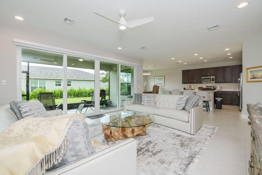 29-web-or-mls-iPixx_01_9