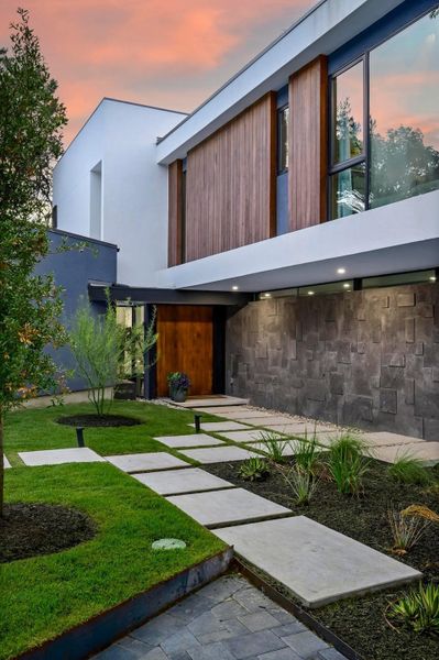Exterior details and patio area of a home in , West Lake Hills (Image 19).