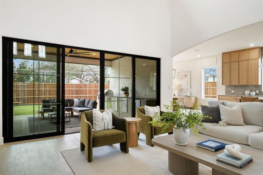 Furnished interior view inside a new home in , Dallas (Image 33). Furnished interior view inside a new home in , Dallas (Image 33).