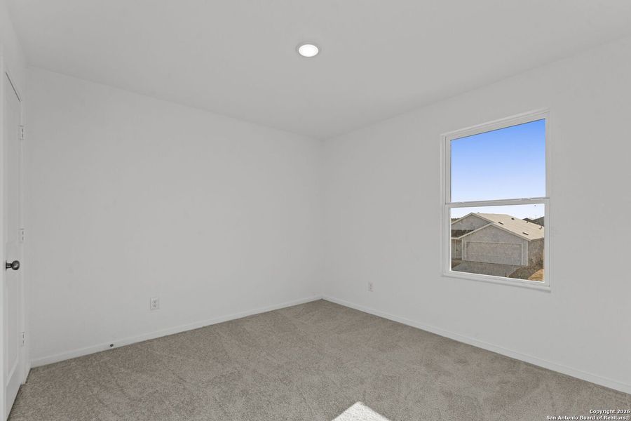 Spacious, unfurnished interior of a new home in Friendship Oaks: Watermill Collection, Fredericksburg (Image 18).