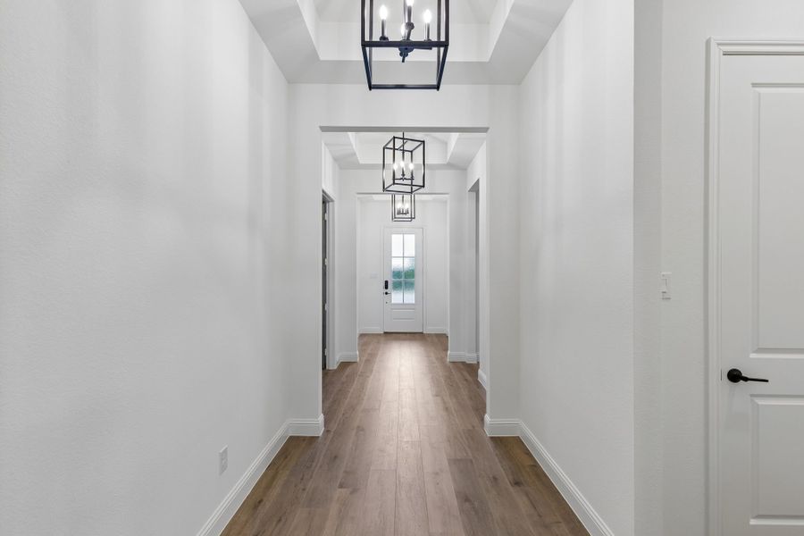 Representative unfurnished interior of a home built from the Pecos by Sandlin Homes in Settler's Glen, New Fairview (Image 16).